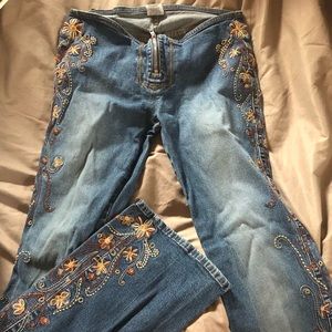 Z. Cavaricci embroidered jeans size 9 stretch